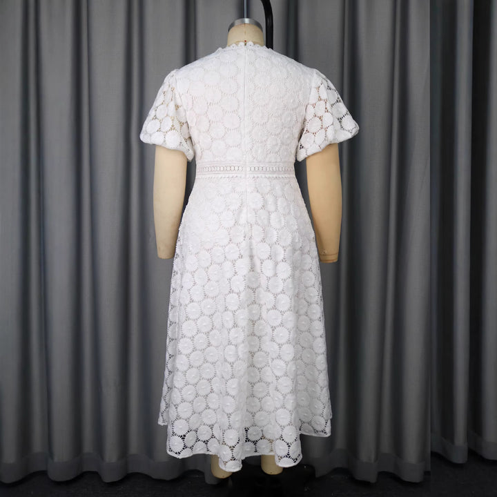 Damen Midi-Kleid mit eleganter Spitzenapplikation und Puffärmeln Echo Archiv