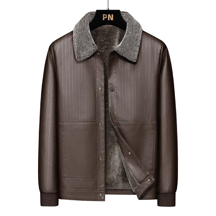 Herren Kunstleder-Blouson mit Sherpa-Kragen, wärmendem Teddyfutter und Nadelstreifen-Detail Echoarchiv