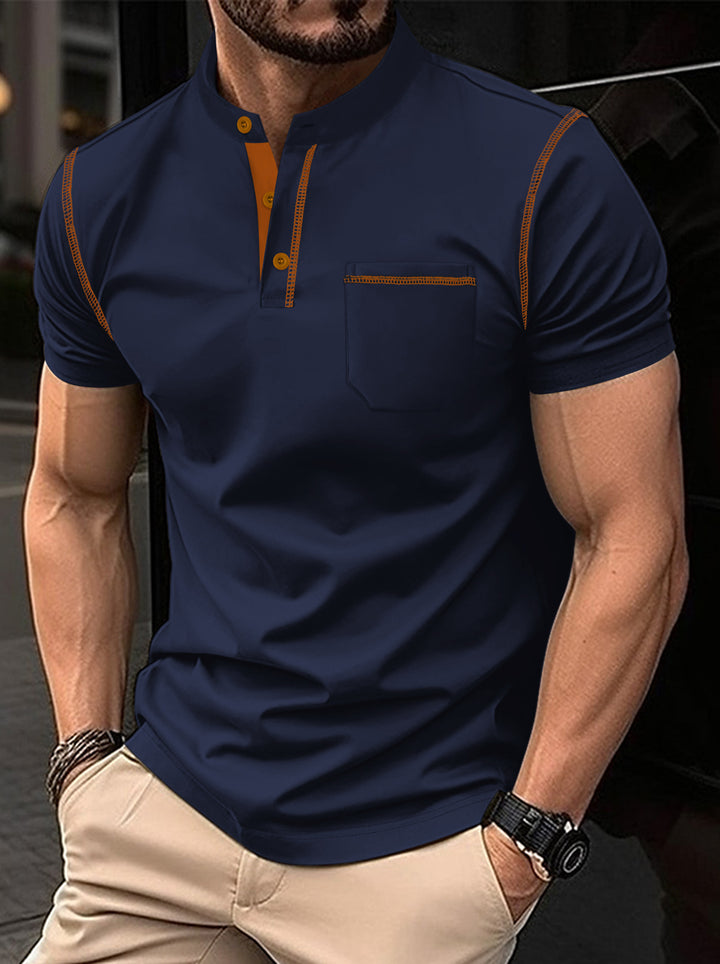 Herren Poloshirt mit modernem Henley-Kragen und praktischem Brusttasche Echoarchiv