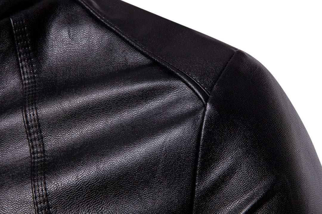 Herren Slim-Fit Biker-inspirierte Kunstlederjacke mit Stehkragen und minimalistischer Nahtführung Echo Archiv