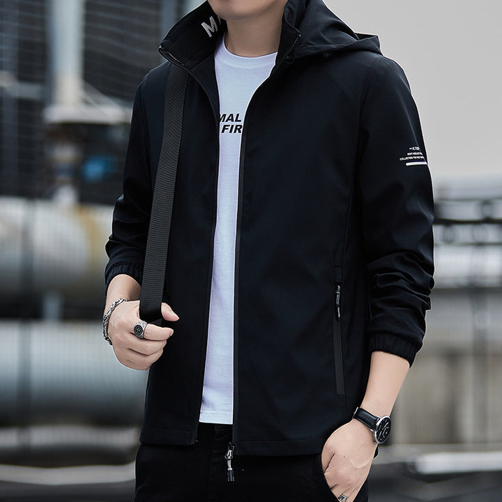 Herren Atmungsaktive Windjacke mit regulierbarer Kapuze Echo Archiv