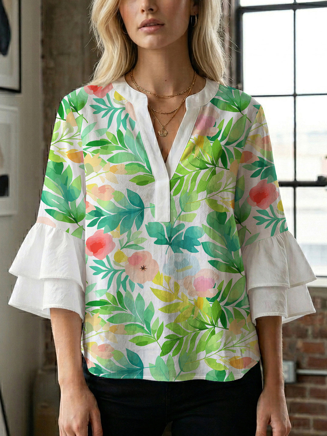 Damen Bluse mit voluminösen Ärmeln und floralem Design Echo Archiv