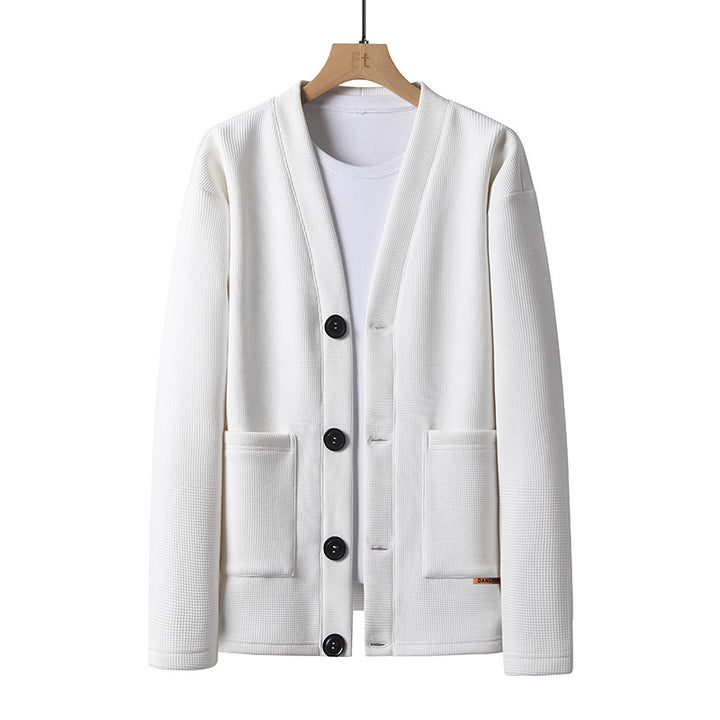 Leichte Strickjacke für Herren mit V-Ausschnitt, Knopfleiste und aufgesetzten Taschen – Marzano