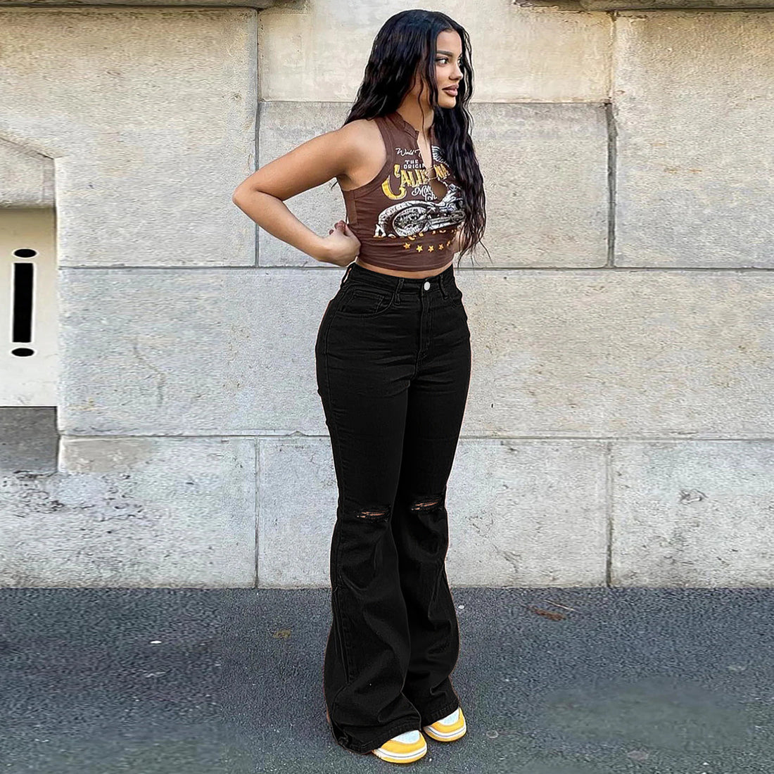 Damen Schmal geschnittene Schlagjeans mit knieoffenen Cutouts und formendem Komfortbund Echo Archiv