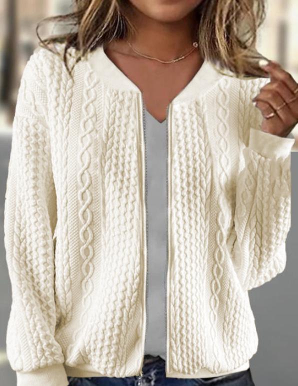 Damen Strickjacke mit Echoarchivrnem Kabelstrickmuster und eleganter Schnittführung Echoarchiv