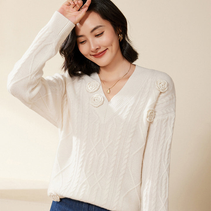 Damen Zopfmuster-V-Pullover mit dreidimensionalen Blumenapplikationen aus weichem Wollmix Echoarchiv