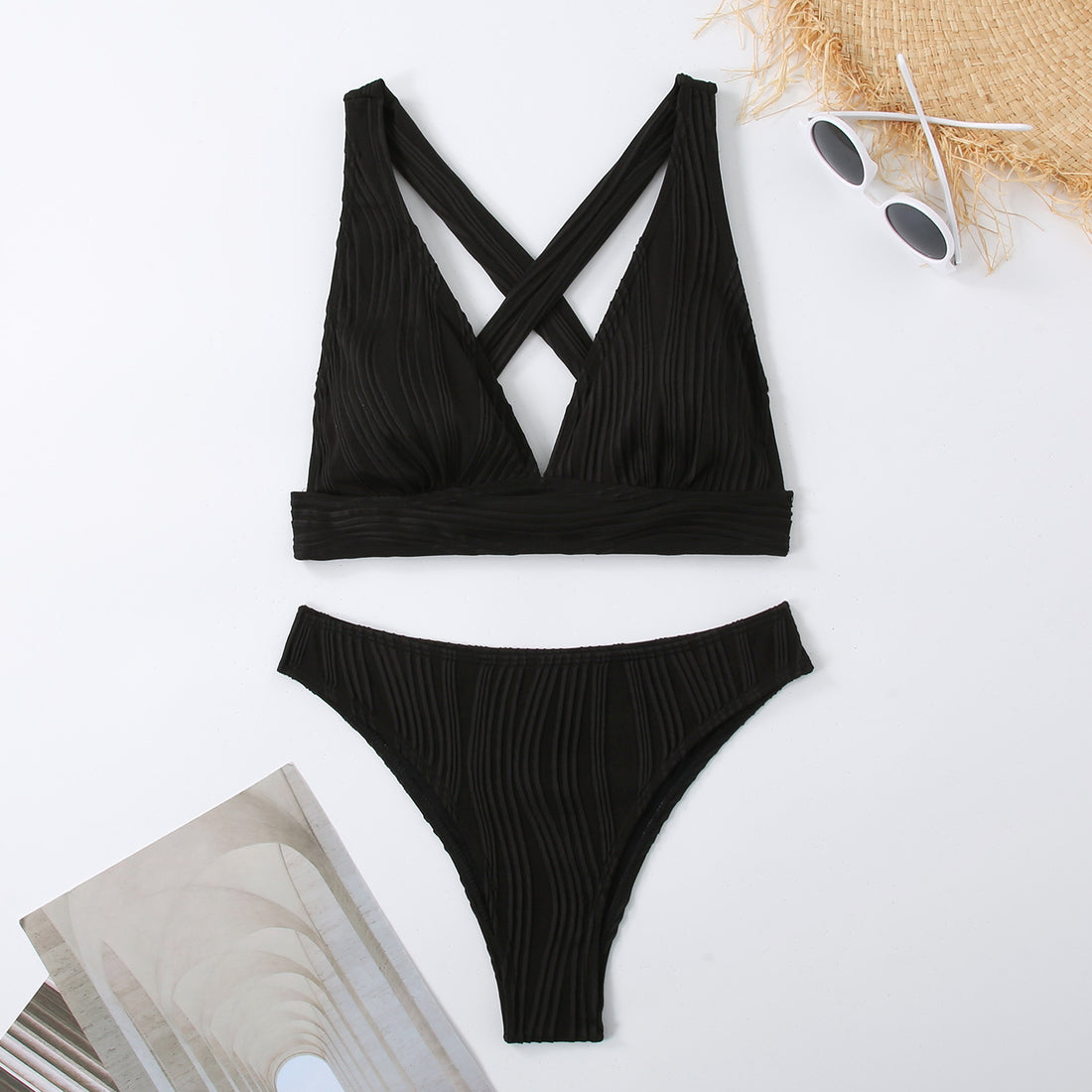 Damen Gestreifter Bikini mit raffiniertem Kreuz-Design – Maréssa