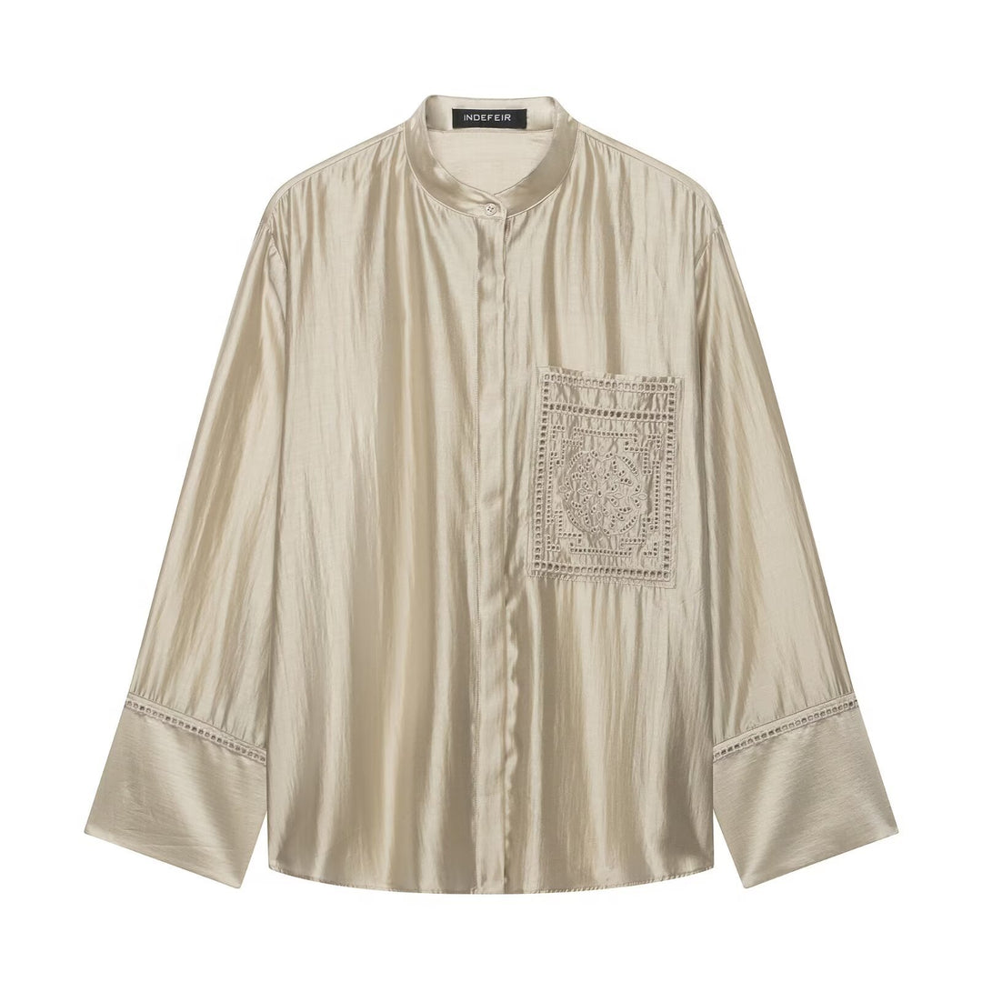 Damen Oversize Seidenoptik-Bluse mit Stehkragen und bestickter Brusttasche Echo Archiv