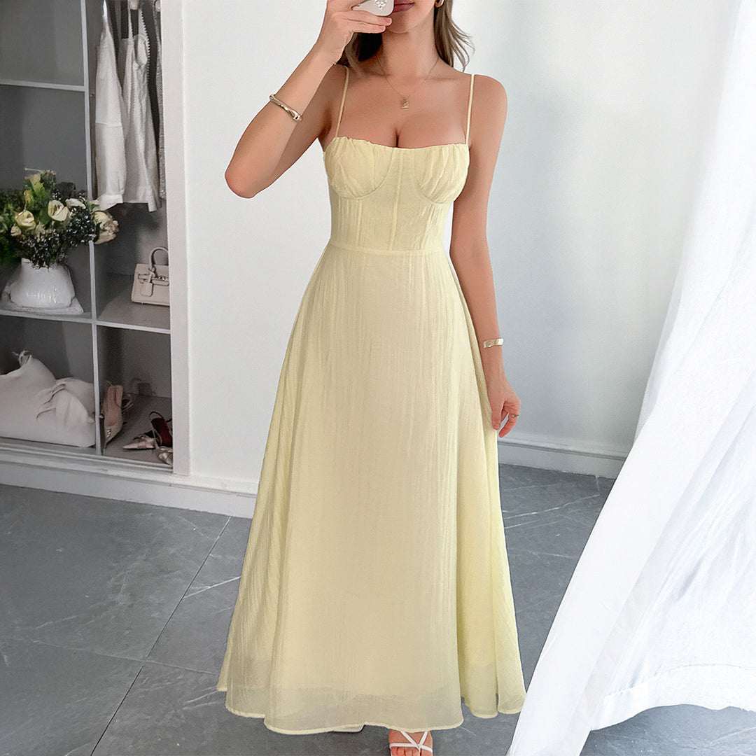 Damen Sommerliches Maxikleid mit verstellbaren Trägern und taillierter Passform Echo Archiv
