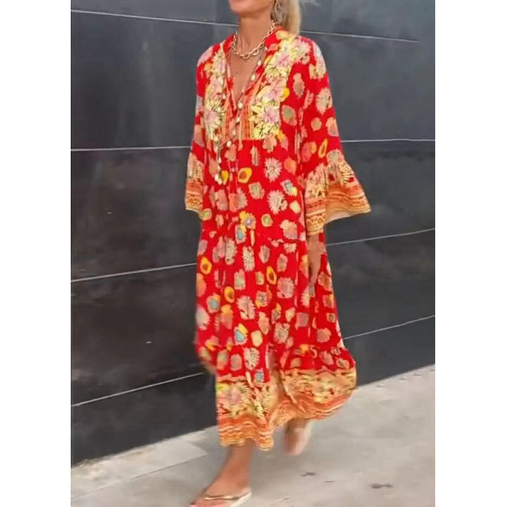 Damen nan luftiges Kaftan‑Midikleid mit folkloreinspiriertem Bordürenprint, V‑Ausschnitt, Quastenbändern und Volantglockenärmeln Echo Archiv