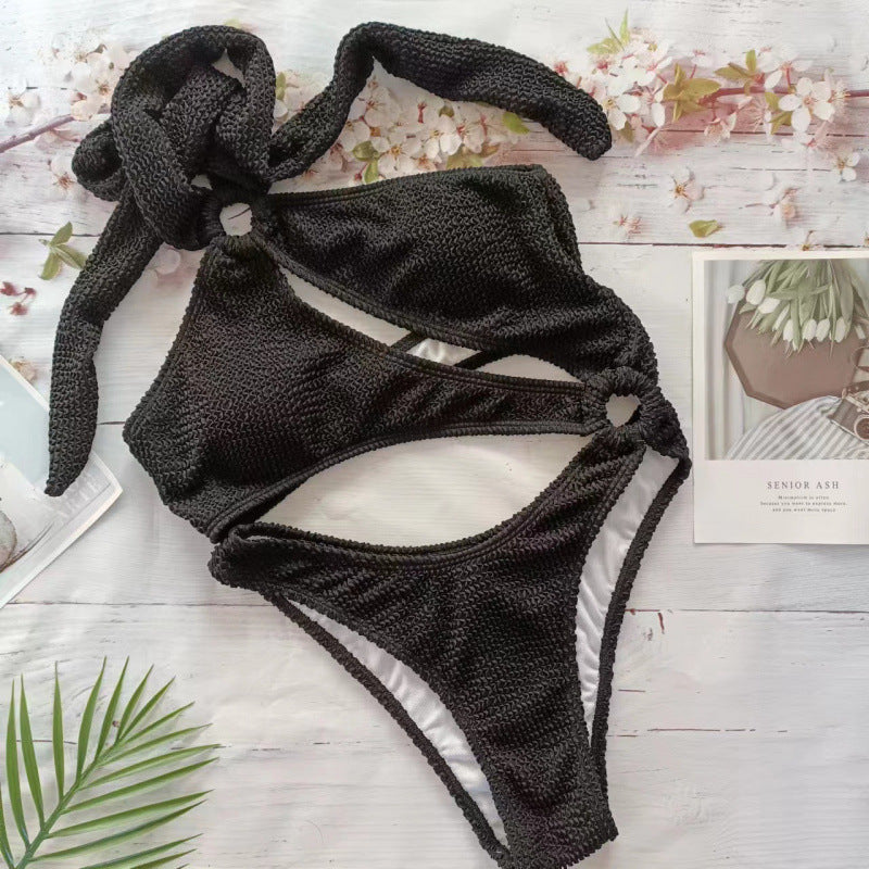 Damen Triangel-Bikini mit aufregendem Cut-Out und elastischem Stoff Echo Archiv
