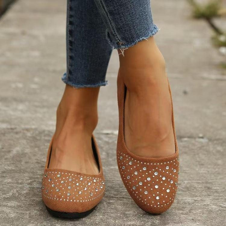 Damen flache Ballerina-Slipper aus Veloursimitat mit Strassapplikation und gepolsterter Komfortinnensohle – Avérine