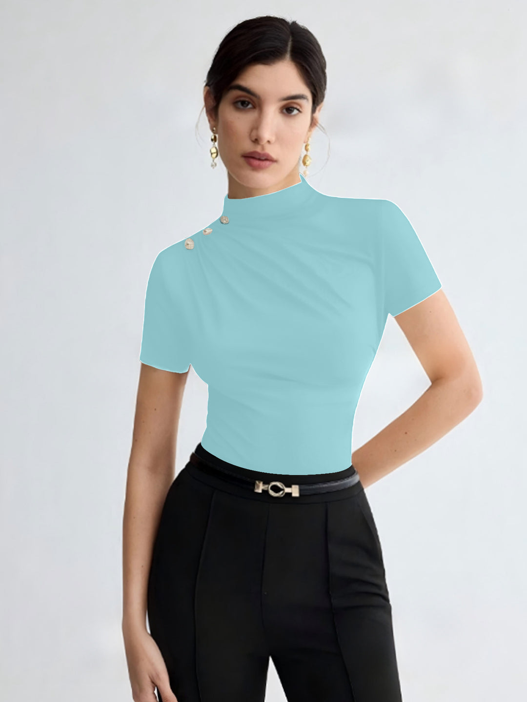 Damen elegantes Oberteil mit dekorativen Knopfdetails und modernem Stehkragen Echo Archiv