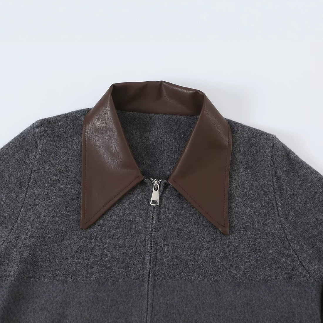 Damen Kurzer Wollmix-Cardigan mit Reißverschluss und kontrastierendem Kunstlederkragen Echoarchiv