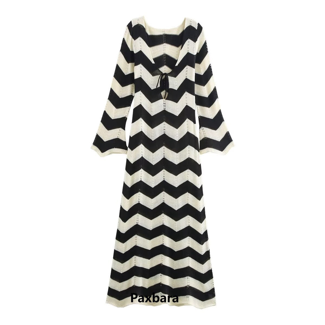 Damen Strick-Maxikleid mit Zickzack-Muster, V‑Rücken und Trompetenärmeln Echo Archiv