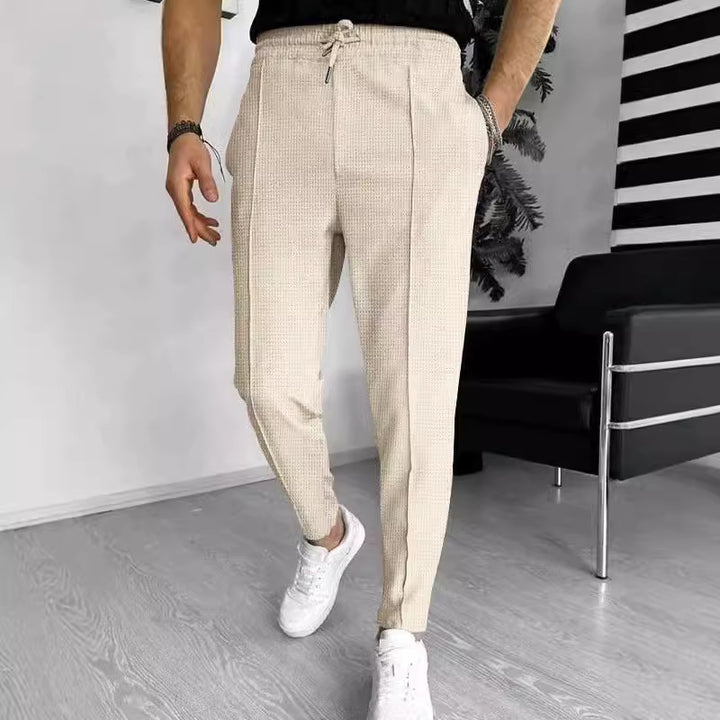 Herren elegante Chino-Hose mit modernem Schnitt und elastischem Bund Echoarchiv