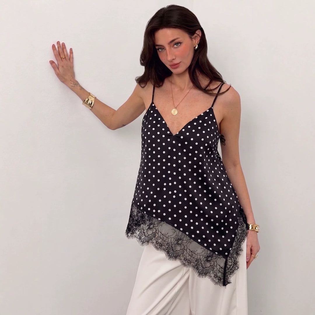 Damen Spitzen-Top mit elegantem V-Ausschnitt und zarter Raffung Echo Archiv
