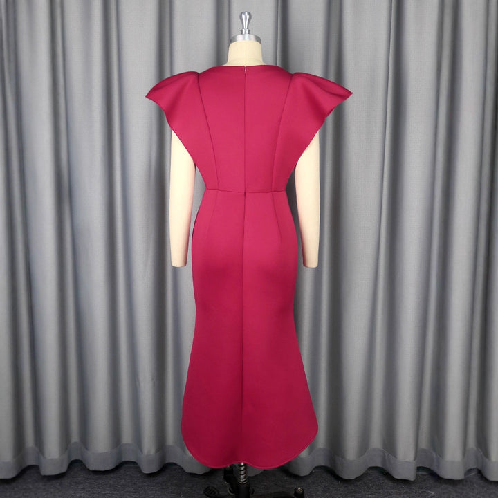 Damen figurbetontes Abendkleid mit voluminösen Rüschendetails Echo Archiv
