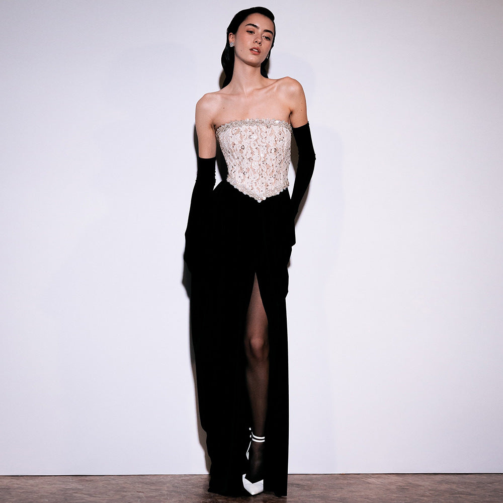 Damen elegantes Abendkleid mit schimmerndem Spitzenoberteil und Drapierungsdetails Echo Archiv