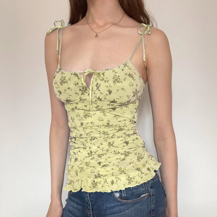 Damen luftiges Blumenmuster Top mit Rüschendetails und verstellbaren Trägern Echo Archiv