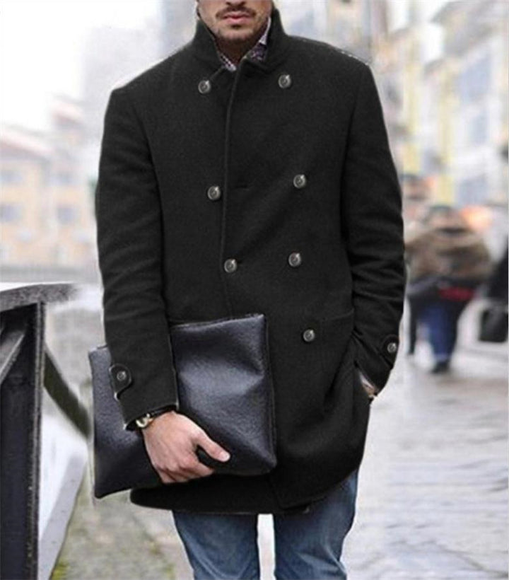 Herren eleganter Wollmantel mit doppelter Knopfreihe und seitlichen Taschen Echoarchiv