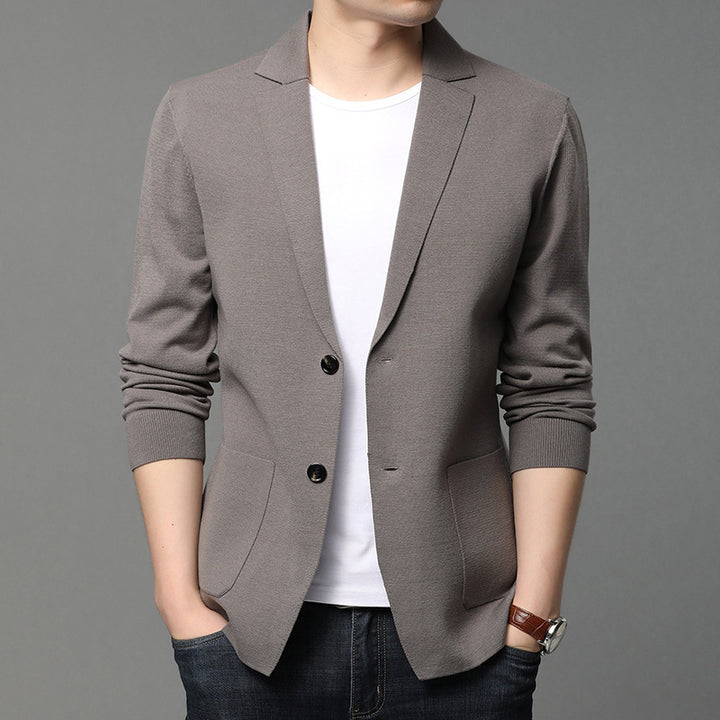 Herren modische Strickjacke mit eleganten Knöpfen und praktischen Taschen Echoarchiv