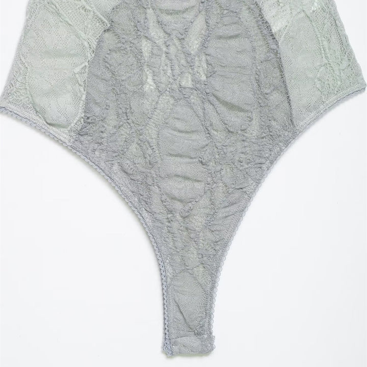 Damen Spitzenbody mit verführerischem Design und zarten Trägern Echo Archiv