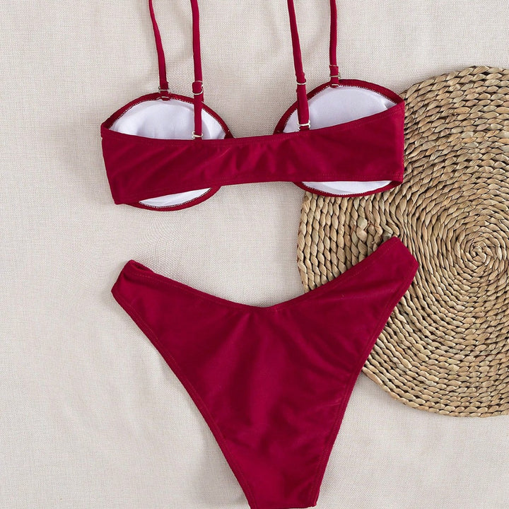 Damen Bandeau-Bikini mit modischem Schnitt und verstellbaren Trägern Echo Archiv