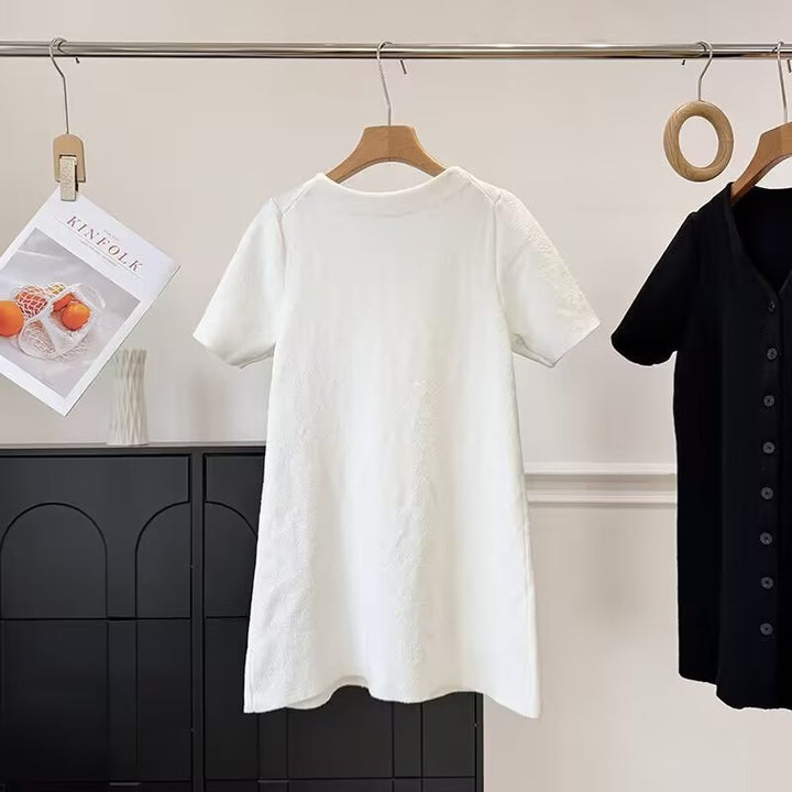 Damen Knopf-Down Kleid mit V-Ausschnitt und kurzen Ärmeln Echo Archiv