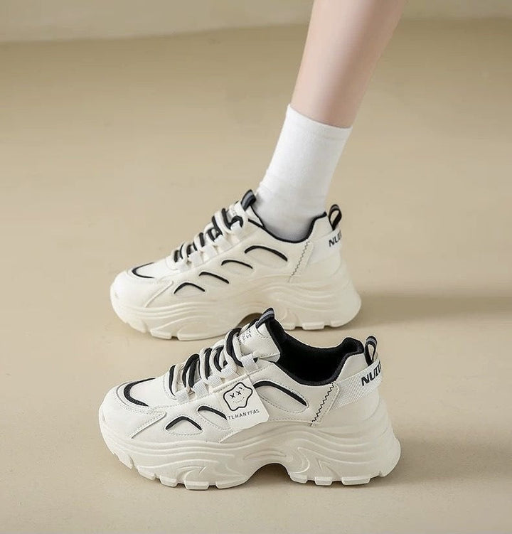 Damen Sportliche Chunky Sneakers mit atmungsaktiver Sohle und eleganten Designelementen Echo Archiv