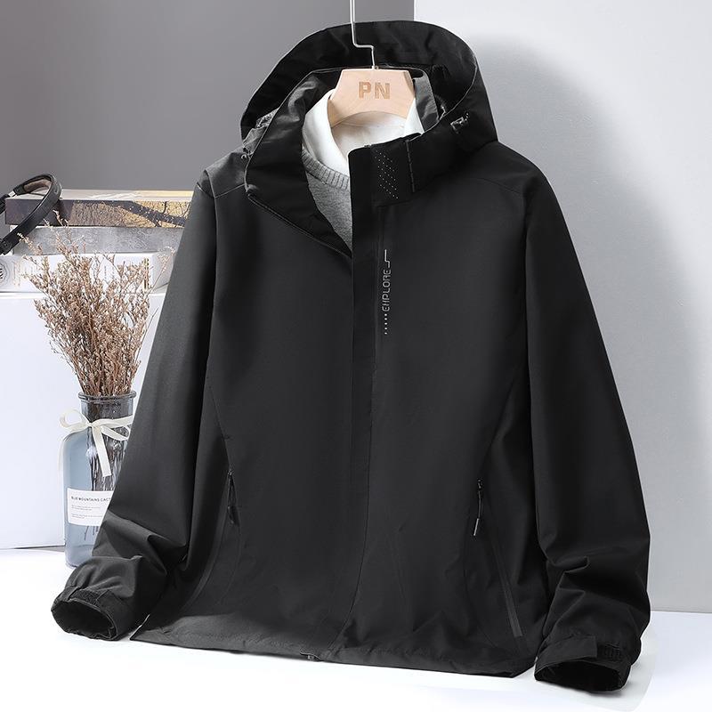 Damen Leichte Softshell-Kapuzenjacke mit winddichter Sturmleiste und verdeckten Reißverschlusstaschen – Célinea