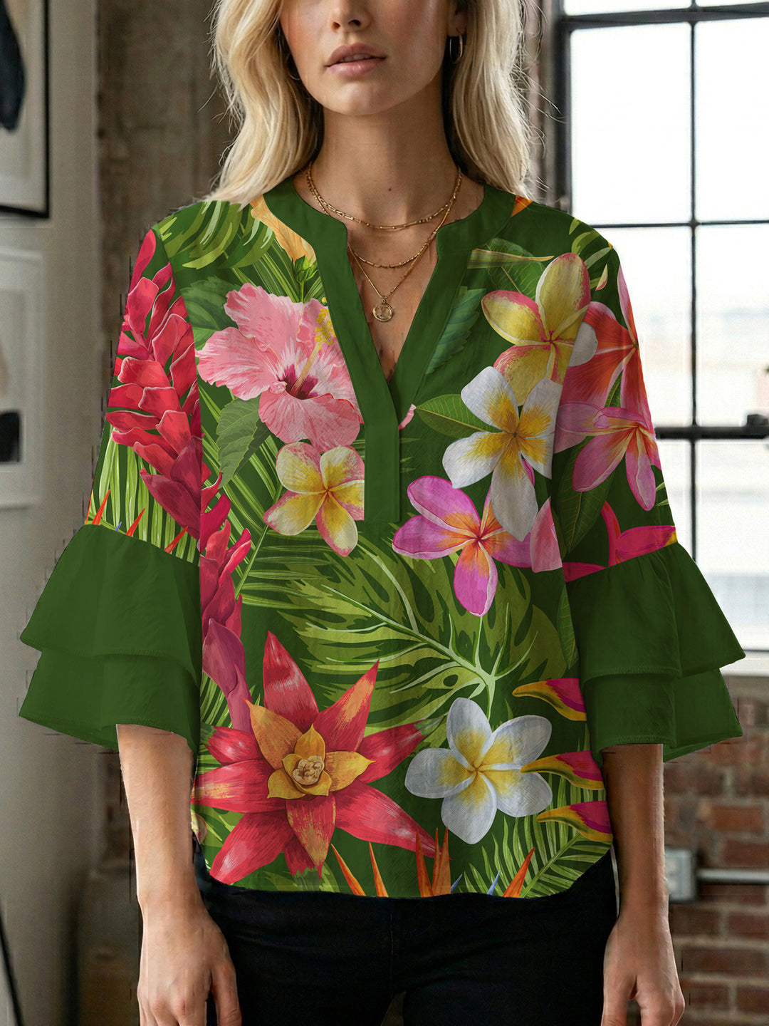 Damen Blusenshirt mit voluminösen Ärmeln und floralem Muster Echo Archiv