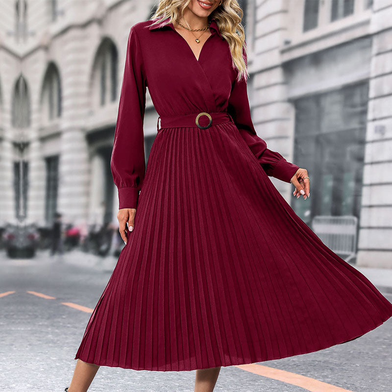 Damen Elegantes Plissee-Kleid mit Gürtel Echo Archiv