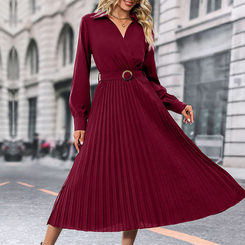 Damen Elegantes Plissee-Kleid mit Gürtel Echo Archiv