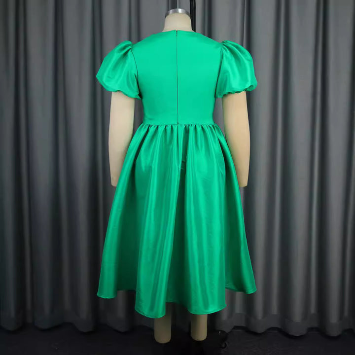 Damen Abendkleid mit modischen Puffärmeln und einzigartigem Cut-Out-Design Echo Archiv