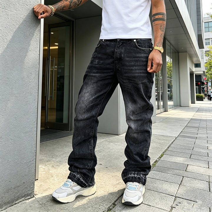 Herren Lässige Denim-Jeans mit Destroyed-Details Echoarchiv