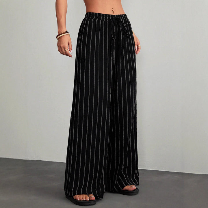 Damen Weite Strickhose im Palazzo‑Stil mit elastischem Bund und vertikaler Nadelstreifen‑Optik – Avérine