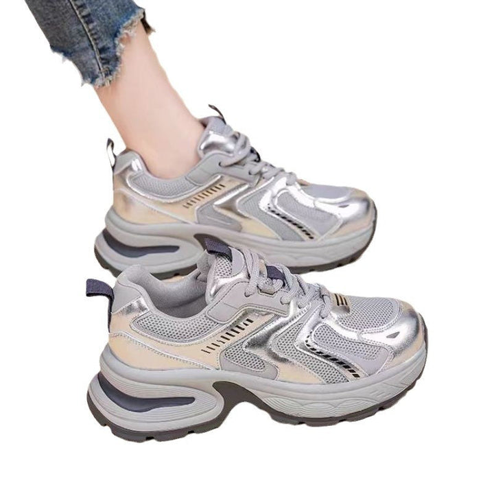 Damen Sportliche Sneakers mit reflektierenden Elementen und dämpfender Sohle Echo Archiv