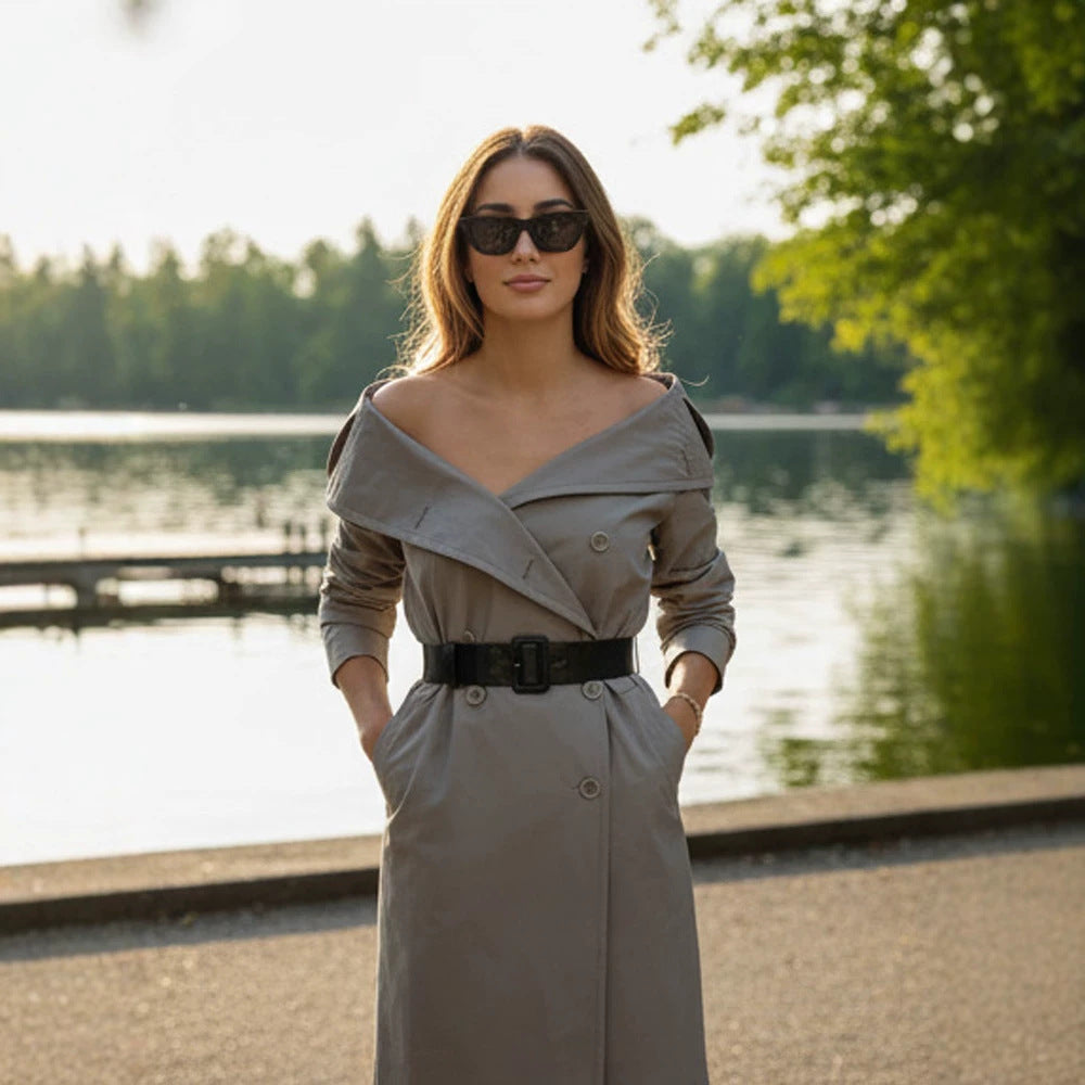 Damen Off-Shoulder Trenchkleid mit doppelreihiger Knopfleiste und tailliertem Lackgürtel Echoarchiv