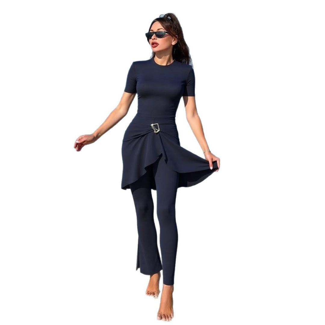 Damen eleganter Schwimmanzug mit asymmetrischem Rock und figurbetonendem Design Echo Archiv