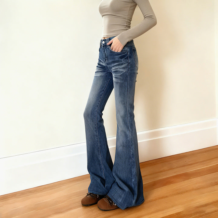 Damen Hochtaillierte Flared-Jeans mit Used-Waschung und Five-Pocket Echo Archiv