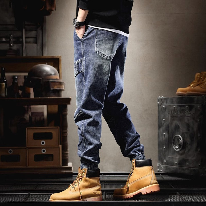Herren Cargo-Jeans im urbanen Design mit multifunktionalen Taschen und elastischem Bund Echoarchiv
