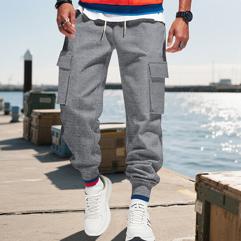 Herren Cargo-Jogginghose aus Sweat mit elastischem Bund, Kordelzug, aufgesetzten Klappentaschen & gerippten Bündchen – Bravaro