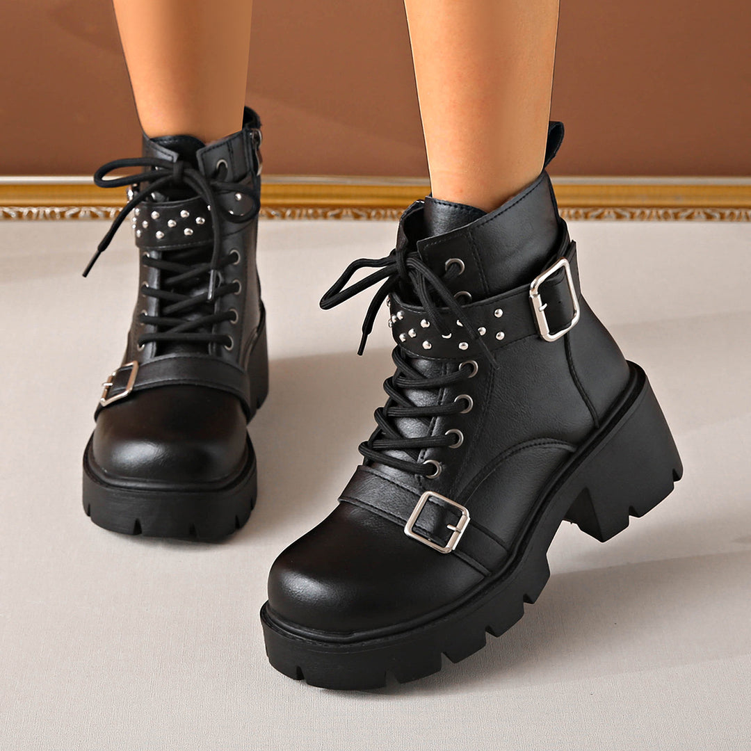 Damen nan robuste Schnür-Bikerboots mit Ziernietriemen, seitlichem Reißverschluss und profilierter Plateausohle Echo Archiv