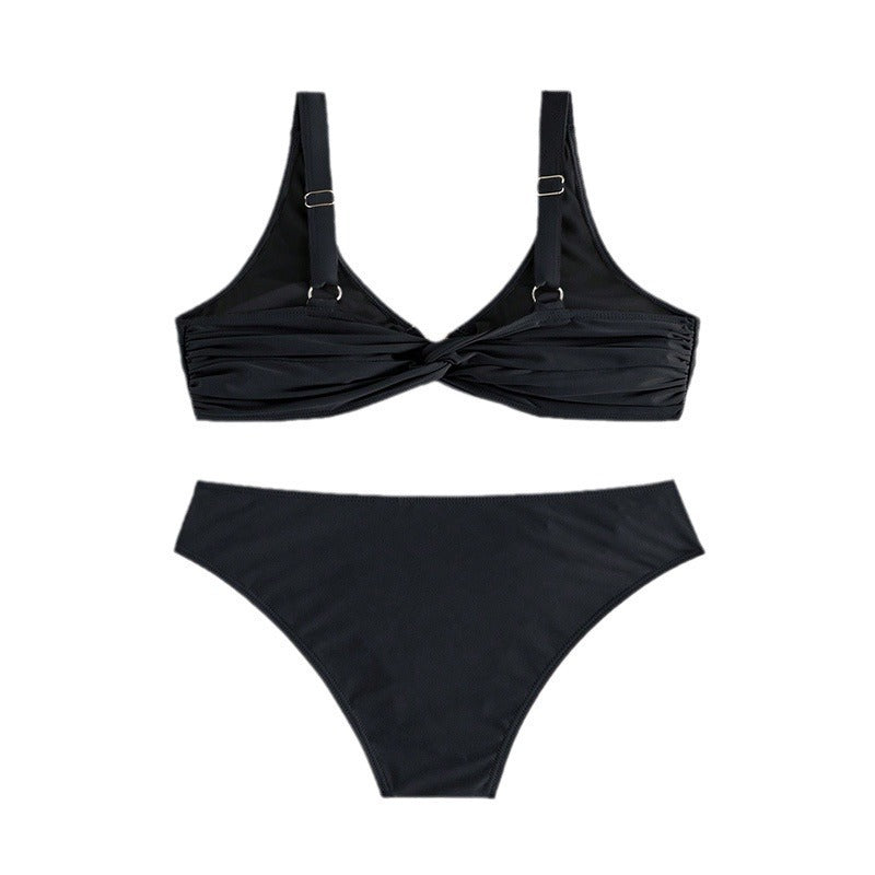 Damen eleganter Bikini mit dekorativen Goldakzenten und einzigartigem Design Echo Archiv