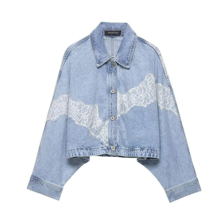 Damen nan oversized Denimjacke mit Spitzenbesatz, kastigem Cropped-Schnitt und überschnittenen Ärmeln Echo Archiv
