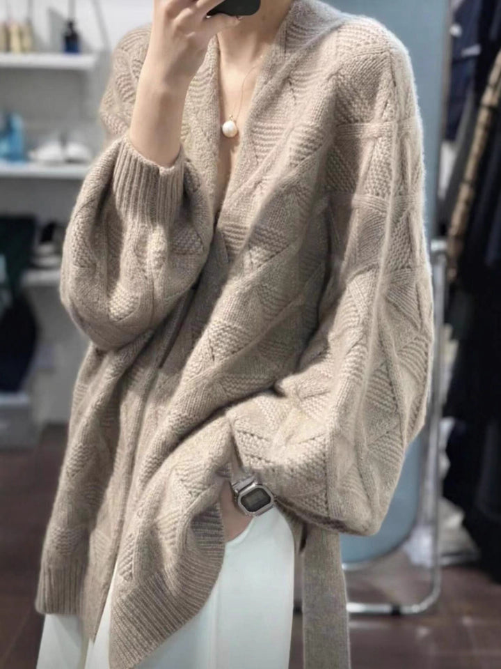Damen Oversize-Cardigan aus Mohair‑Optik mit Zopfmuster Echoarchiv