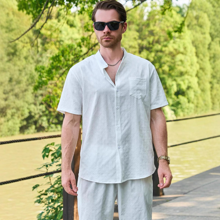Herren lässiges Kurzarm-Hemd mit strukturiertem Design und praktischen Taschen Echoarchiv