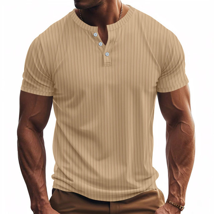 Herren Kurzarm-Henley-Shirt mit strukturiertem Streifenmuster und modischen Knöpfen Echoarchiv