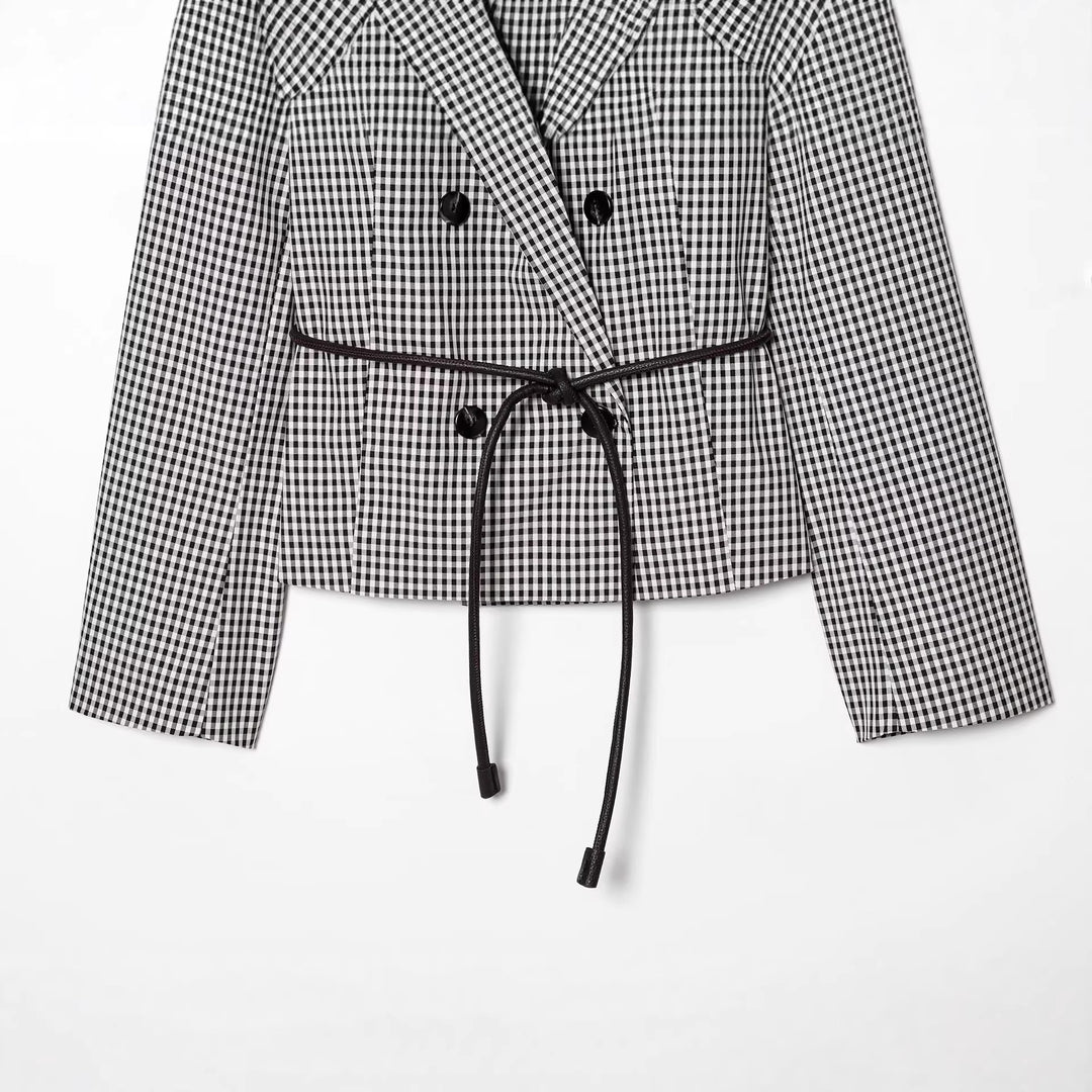 Damen Karo-Cropped-Blazer mit doppelreihiger Knopfleiste und Tunnelzugbindegürtel Echo Archiv